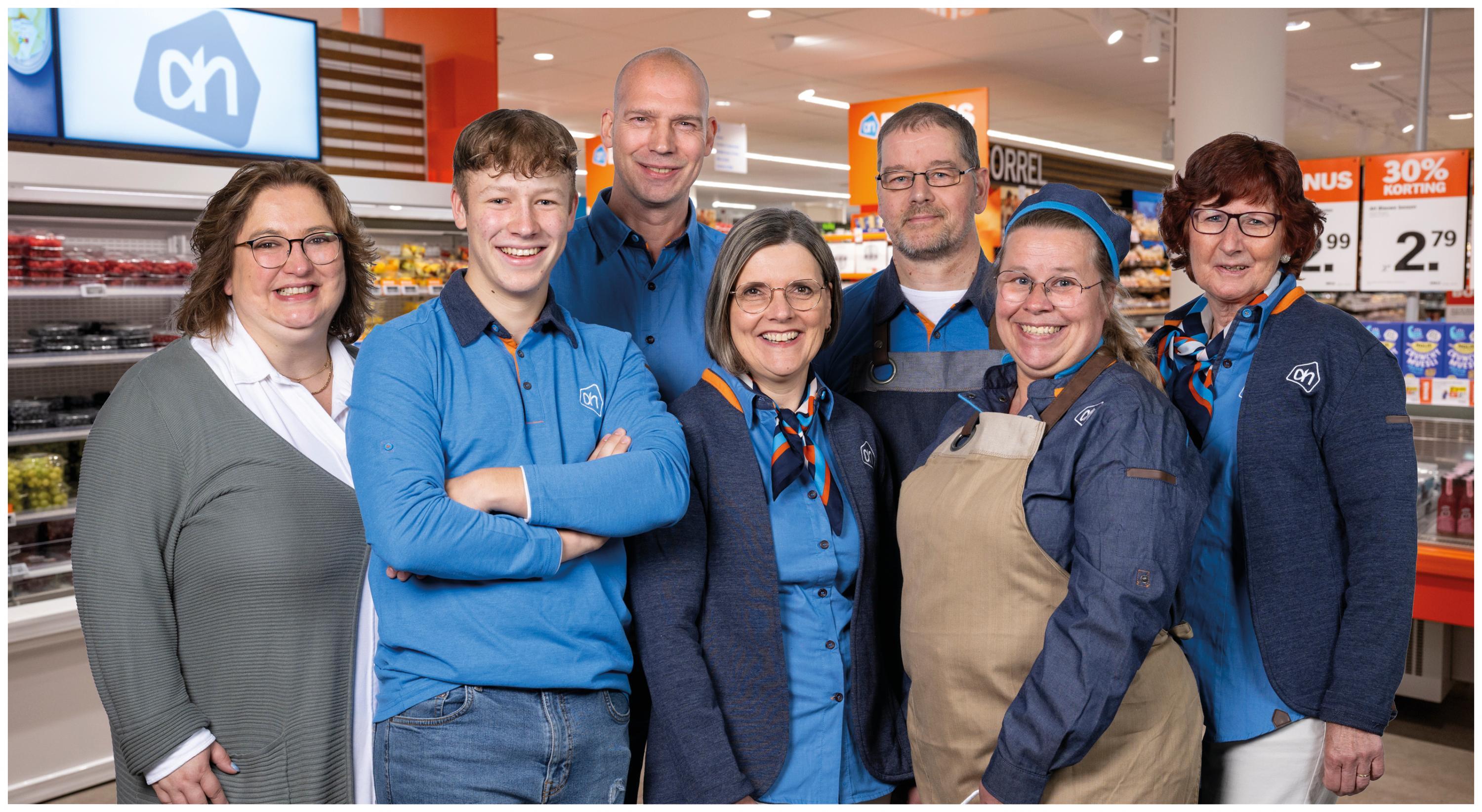 Het winkelteam uit Wijchen. Foto - Albert Heijn Jan Linders, Dirk Brand.jpg